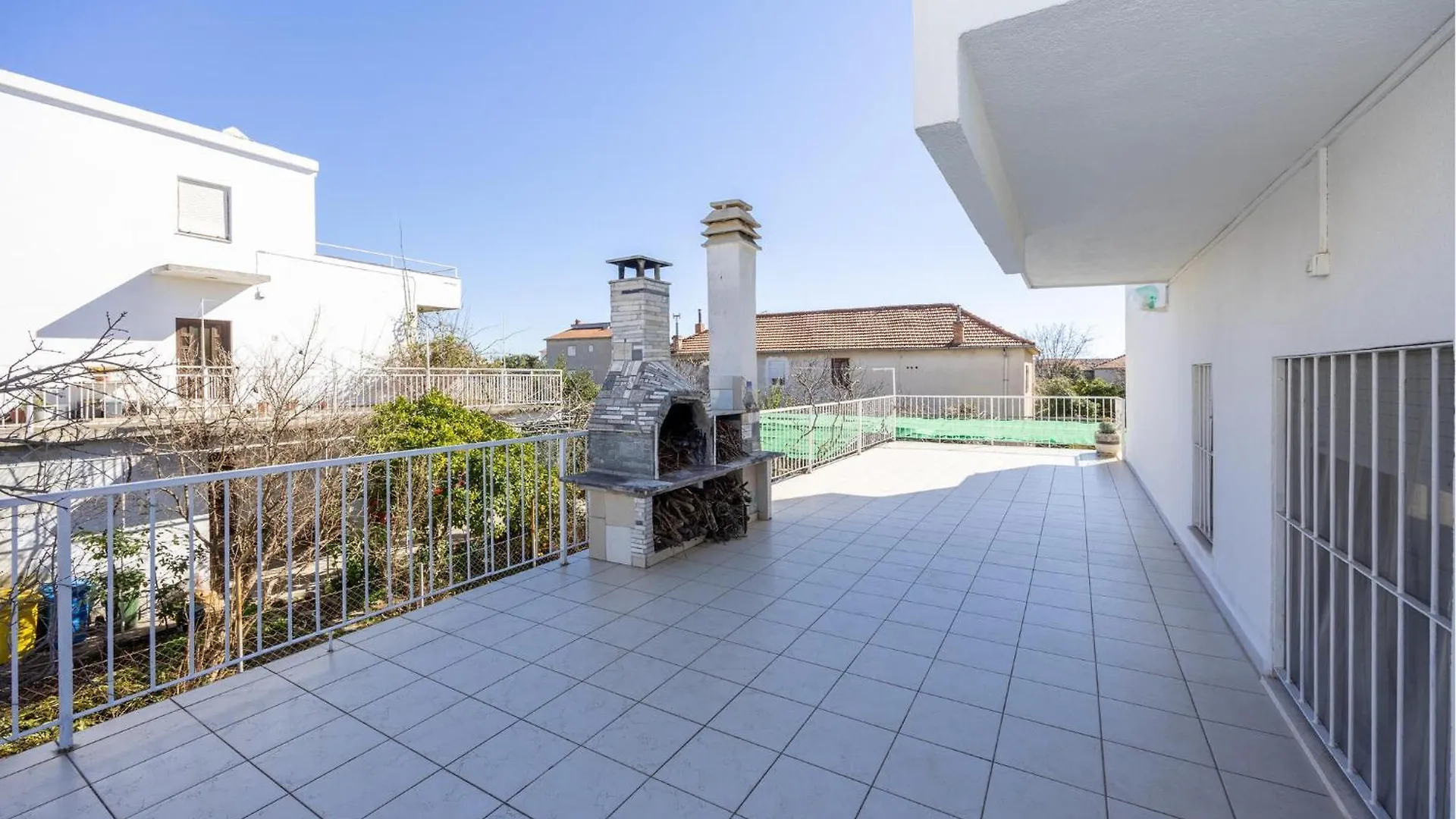 Cozy Apartment In Kastel Stafilic Kastela